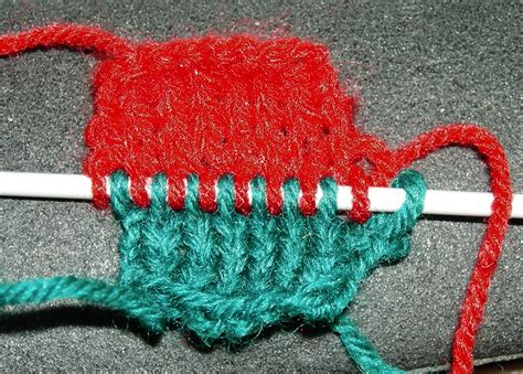 File:Double knitting.jpg - Wikimedia Commons