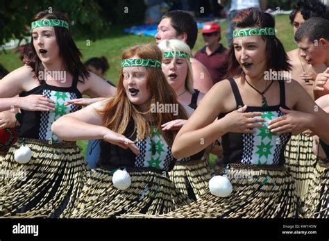 Maori women perform traditional dance, New Zealand Stock Photo - Alamy