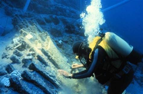 Findings from 3,300-year-old Uluburun shipwreck reveal complex trade ...