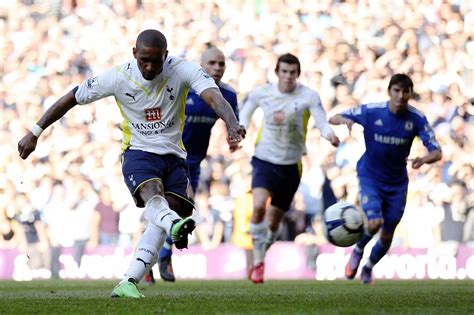 Jermain Defoe goals against 20 Premier League teams in 2014-15 ...