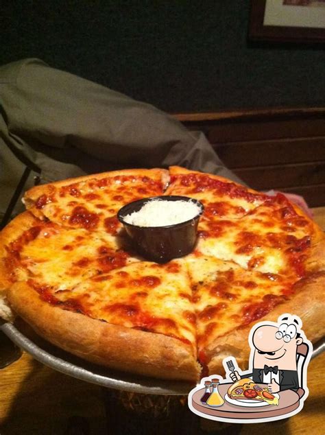 Oley's Pizza, 10910 US-24 in Fort Wayne - Restaurant reviews