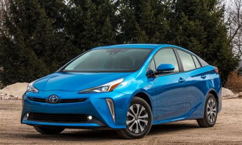 2023 Toyota Prius C | Latest Car Reviews