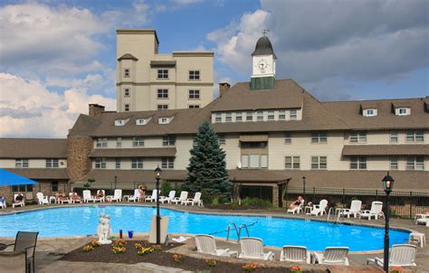 outdoor-pool | Poconos, Resort, Ski vacation