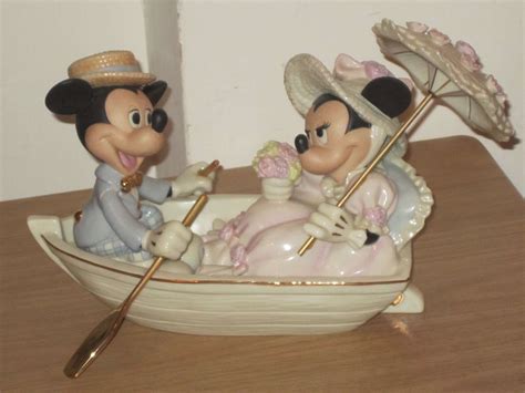 Lenox Disney Mickey Mouse & Minnie Mouse Rowboat Romance figurine | eBay