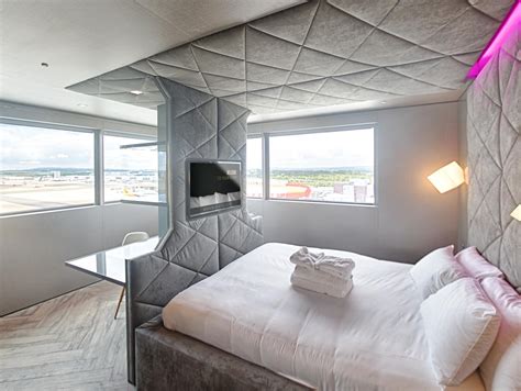 Best Price on Bloc Hotel Gatwick in London + Reviews