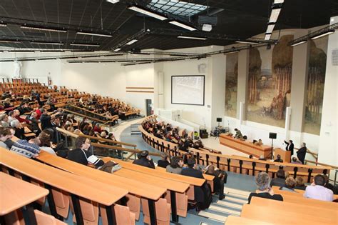 amphi etude dentiste | Dentiste La Defense