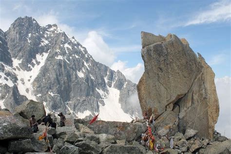 Unforgettable Kinnaur Kailash Trek 2023 | Book Yatra ₹20,999