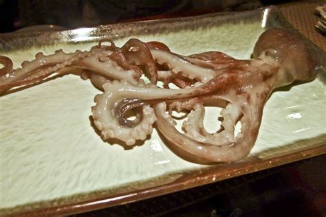 Eating a live octopus in Korea 'Oldboy' Style