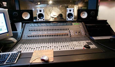 Sound Engineering: A Career where you Speak with Music