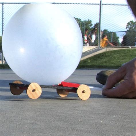 Puddle Wonderful Learning: Balloon Race Cars