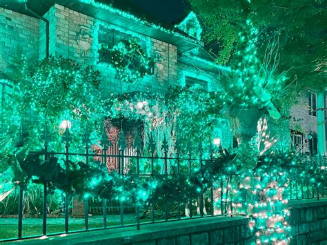 When to visit Dyker Heights Christmas Lights: 2023 Guide