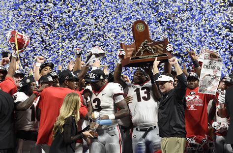 LOOK: Plaque honoring Georgia's victory installed in Rose Bowl Court of Champions