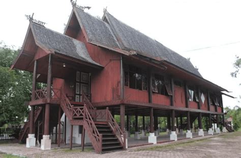 Pembahasan Lengkap Nama Rumah Adat Aceh, Sejarah, Sketsa, Gambar! - Borneo Channel