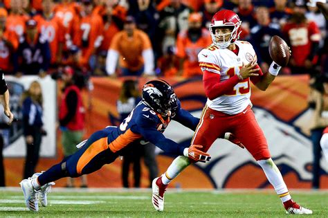 Patrick Mahomes surges Chiefs to comeback win over the Broncos