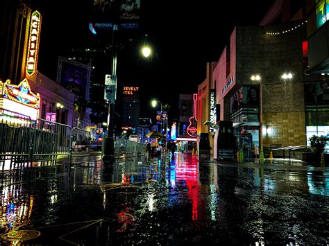 Hollywood Blvd : r/raining