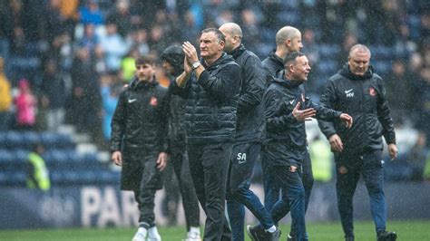 Tony Mowbray reveals double Sunderland injury blow ahead of Luton Town fixtures - Sports ...