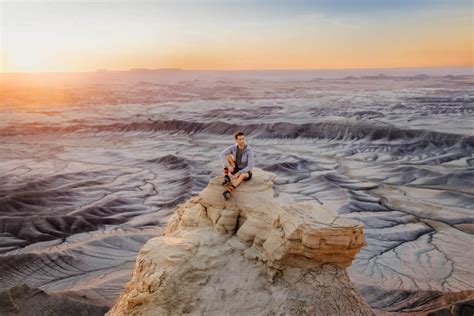 Visit Bentonite Hills, Utah: The Rainbow Mountains and 'Mars'