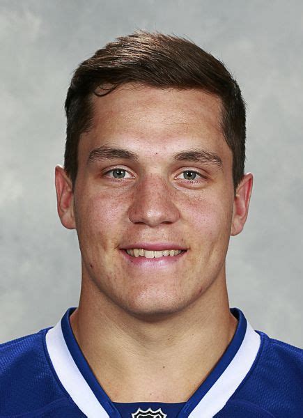 Player photos for the 2014-15 Vancouver Canucks at hockeydb.com