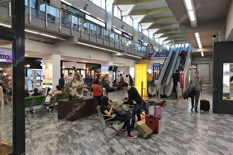 Pisa Airport, Italy – Stock Editorial Photo © tupungato #136153924