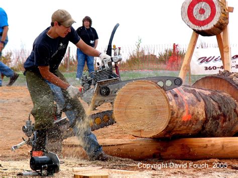 Lumberjack competition with a modified racing saw Lumberjack Competition, Fast Workers ...