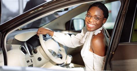 The Best Car Insurance for New Drivers: What’s Most Important to Consider? | FinanceBuzz