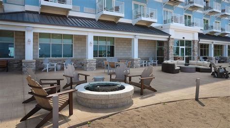 Hampton Inn & Suites Manistee Waterfront