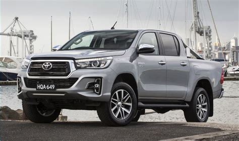 2022 Toyota HiLux SR5 (4x4) Price & Specifications | CarExpert