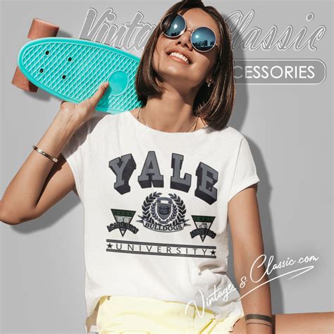 Yale University Athletics Bulldogs Shirt - Vintagenclassic Tee