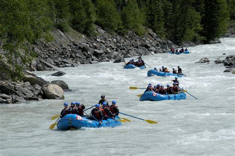 White Water Rafting Golden, BC | Wet N' Wild Adventures