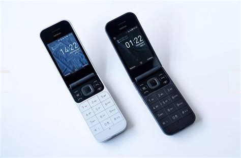 Nokia 2720 Flip Price in Pakistan & India | Specs & Unboxing