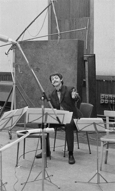 Paul during the Sgt.Pepper recording sessions : r/beatlespics