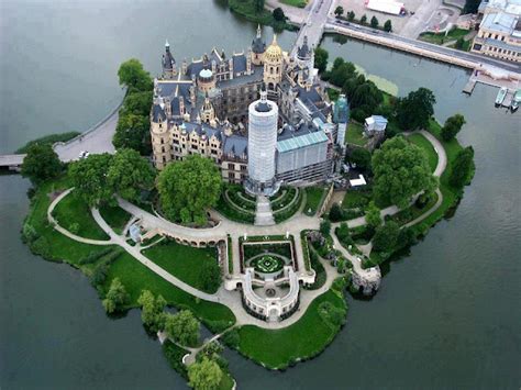 Images Cart : Schwerin Castle, Germany