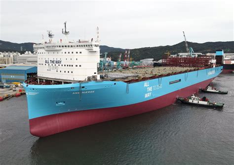 Maersk names world’s 1st large methanol-powered container ship | Ships ...