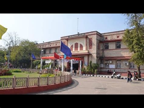 MAHARANI COLLEGE JAIPUR INSIDE TOUR!!! - YouTube