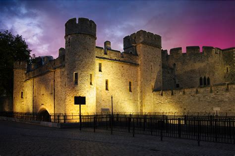 7 Haunted Castles You Have to Visit this Halloween