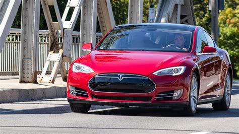 A close look at Tesla’s autonomous vehicle models - Carvana Blog