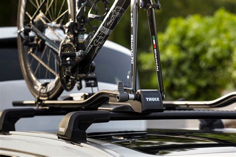 Thule 564005 FastRide Roof Mounted Bike Rack | Quadratec