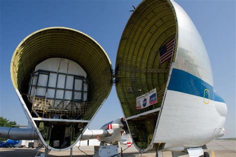 Mock-up of space shuttle cabin arrives in Seattle - oregonlive.com