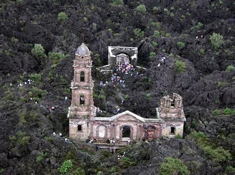 Lost In Time: San Juan Parangaricutiro, Mexico - RTF | Rethinking The ...