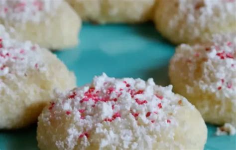 Deliciously Light and Fluffy Ricotta Cheese Cookies Recipe