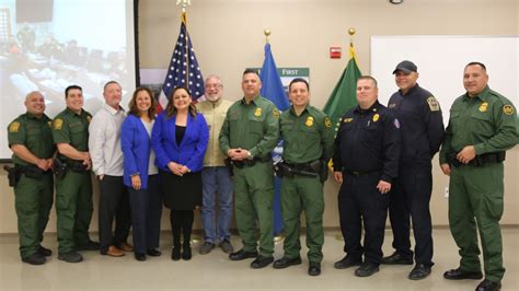 Border Patrol Honors Citizens Academy Participants