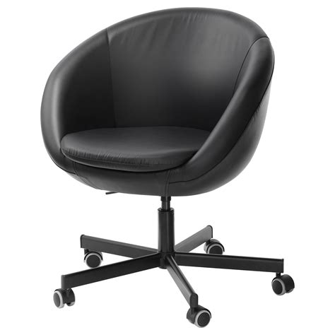 SKRUVSTA Swivel chair, Idhult black - IKEA | Reupholster chair, Swivel ...