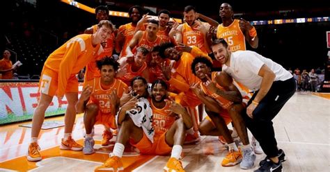 Tennessee Basketball: Where Vols are ranked in new AP Top 25