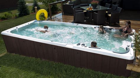 Hot Tub Whirlpool Spa / American Whirlpool Hot Tub in Nashua NH - Matley Swimming ... / You ...