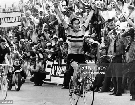 Belgian cyclist Eddy Merckx on winning the final sprint, to take the... News Photo - Getty Images