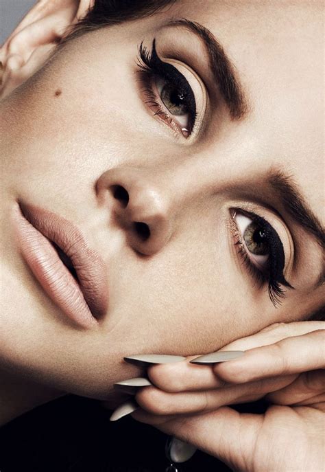 Lana Del Rey's makeup is perfection. I'm so confused by how gorgeous she is. Makeup Trends ...