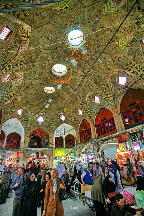 Tehran Grand Bazaar | The world's largest indoor market - Irantripedia