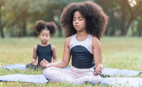 The Health and Sleep Benefits of Meditation for Kids | Saatva