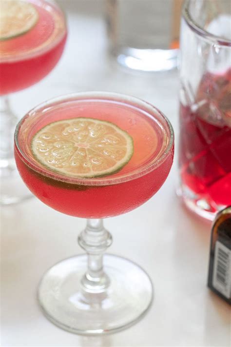 The Best Cosmopolitan Recipe | Recipe | Cosmopolitan cocktail recipes ...