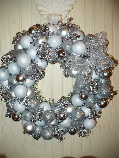 silver christmas wreath | CHRISTMAS | Pinterest